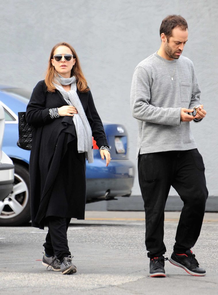 Natalie Portman Out for Lunch in Los Angeles-2