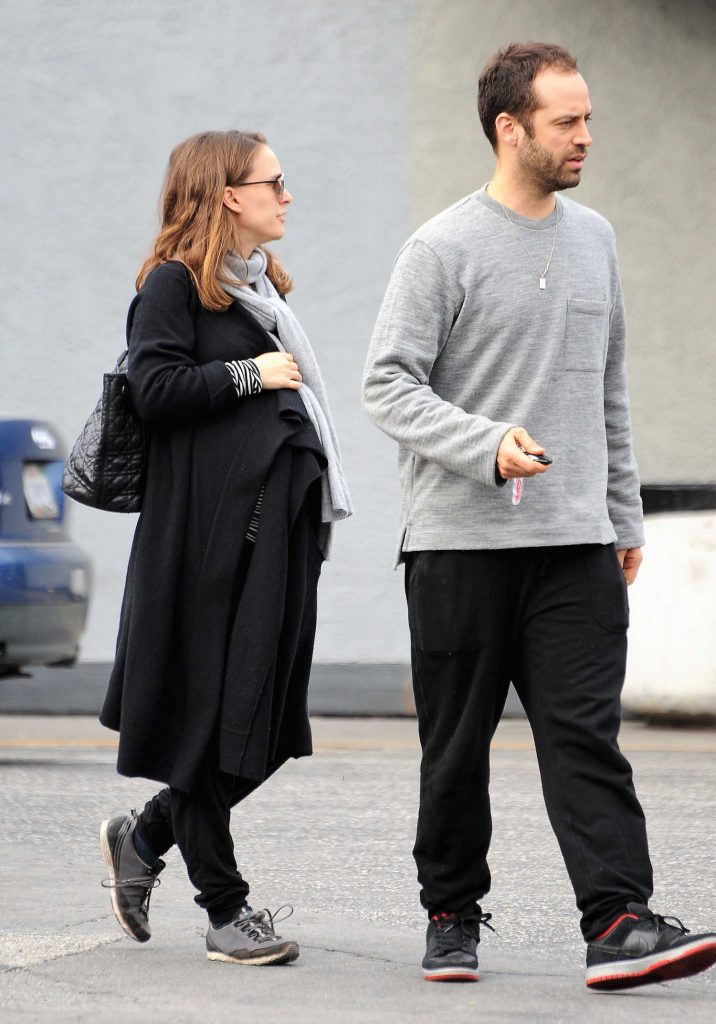Natalie Portman Out for Lunch in Los Angeles-3