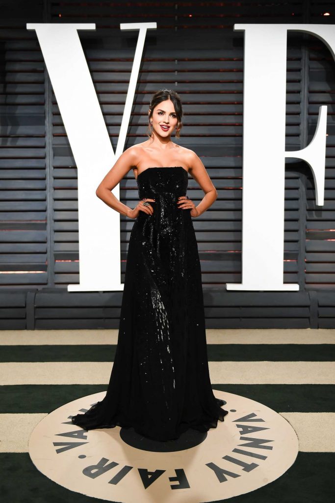 Eiza Gonzalez at the 2017 Vanity Fair Oscar Party Hosted by Graydon Carter in Beverly Hills-4