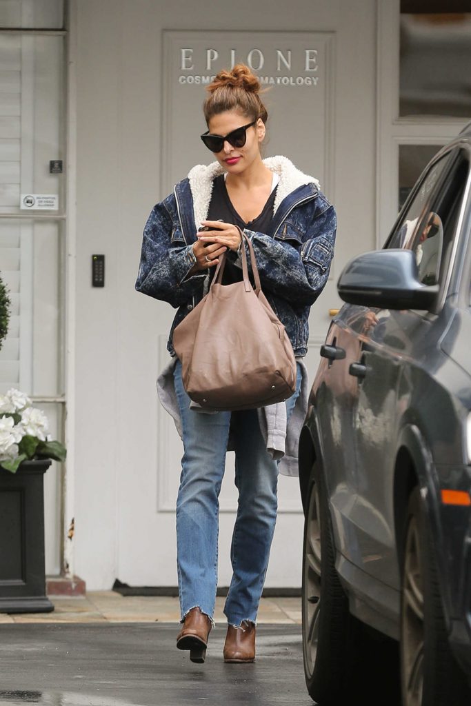 Eva Mendes Was Seen Out in Beverly Hills-2