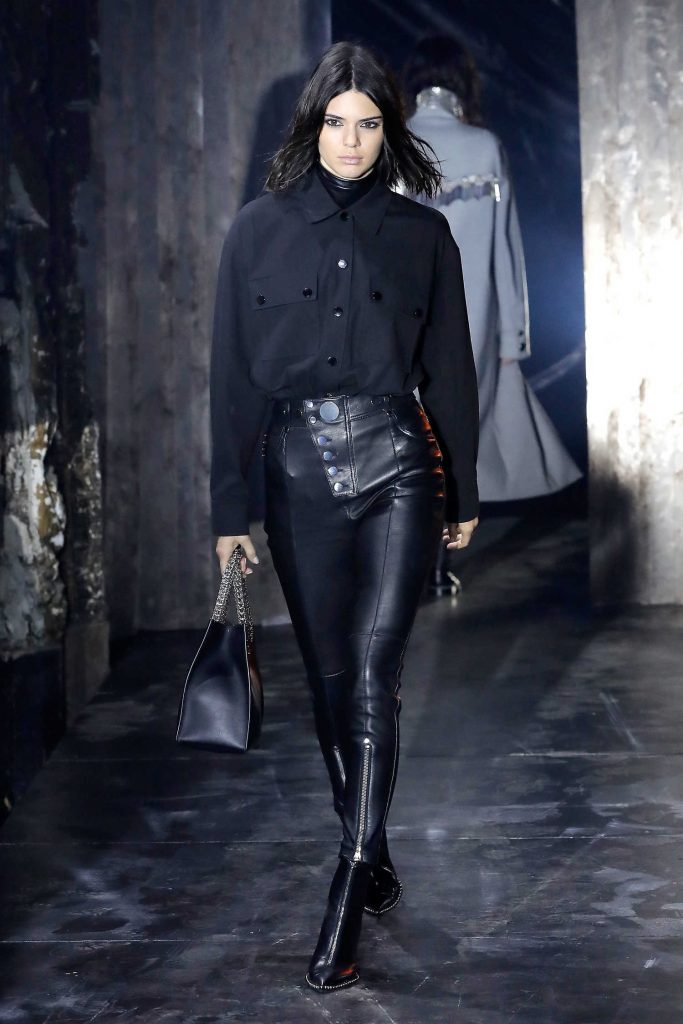 Kendall Jenner Attends the Alexander Wang Fashion Show During the New York Fashion Week-1