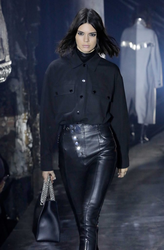 Kendall Jenner Attends the Alexander Wang Fashion Show During the New York Fashion Week-4