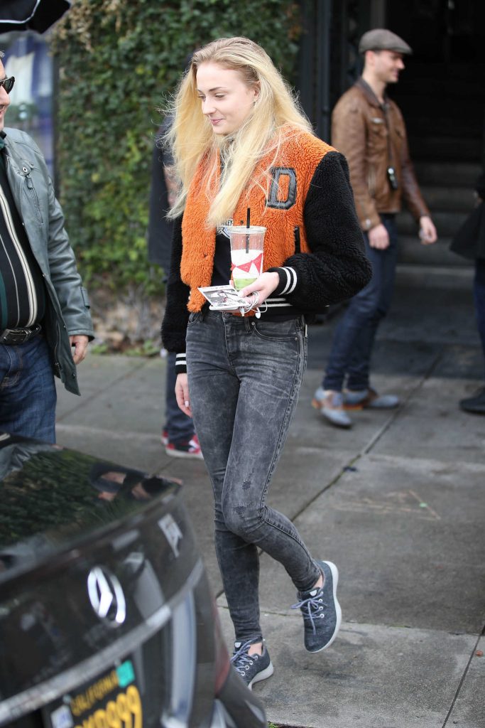 Sophie Turner Stops by Alfred's in West Hollywood-2