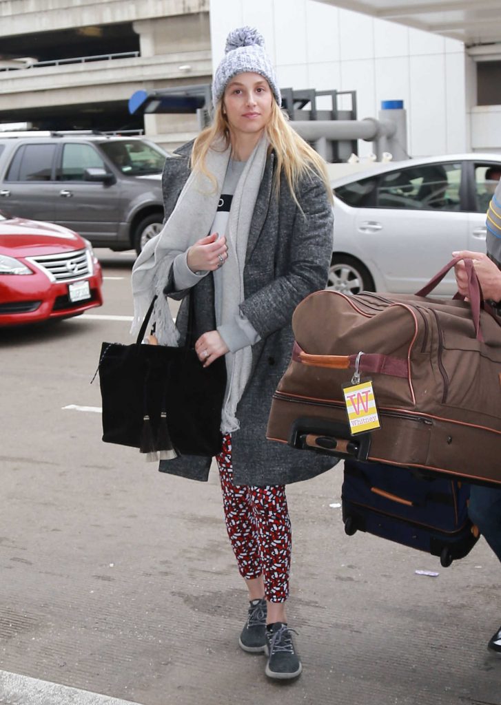 Whitney Port at LAX Airport in Los Angeles-3