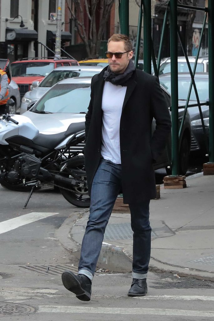 Alexander Skarsgard Was Seen Out in New York City-1