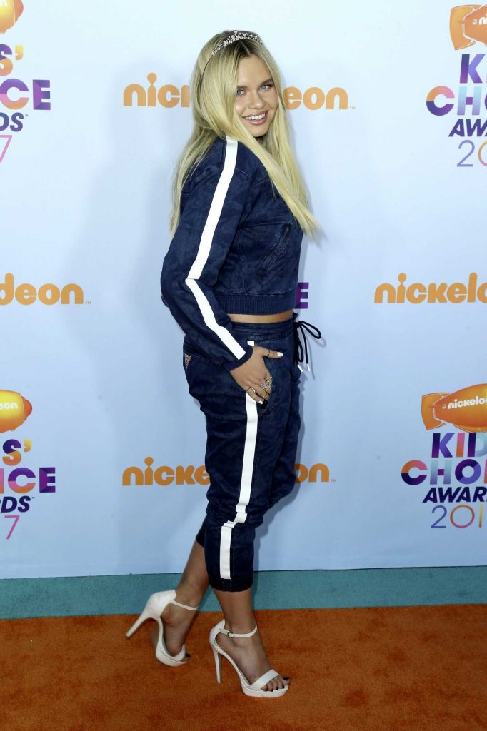 Alli Simpson at the 2017 Nickelodeon Kids' Choice Awards in Los Angeles-3