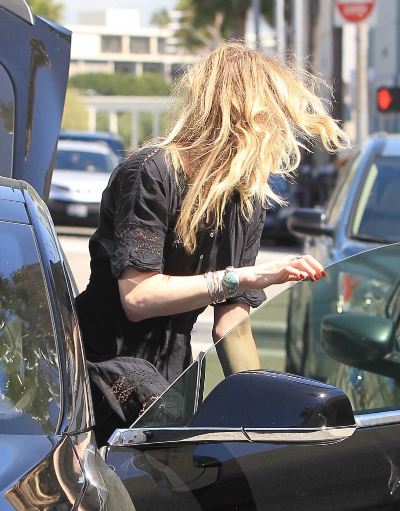 Amber Heard Was Seen Out in Beverly Hills-4