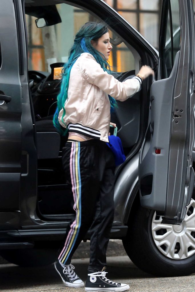 Bella Thorne Arrives to the Set of Assassination Nation in New Orleans-2