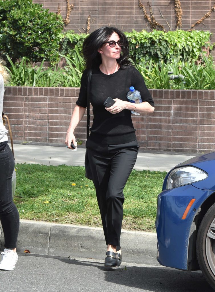 Courteney Cox Was Seen Out in Beverly Hills-1
