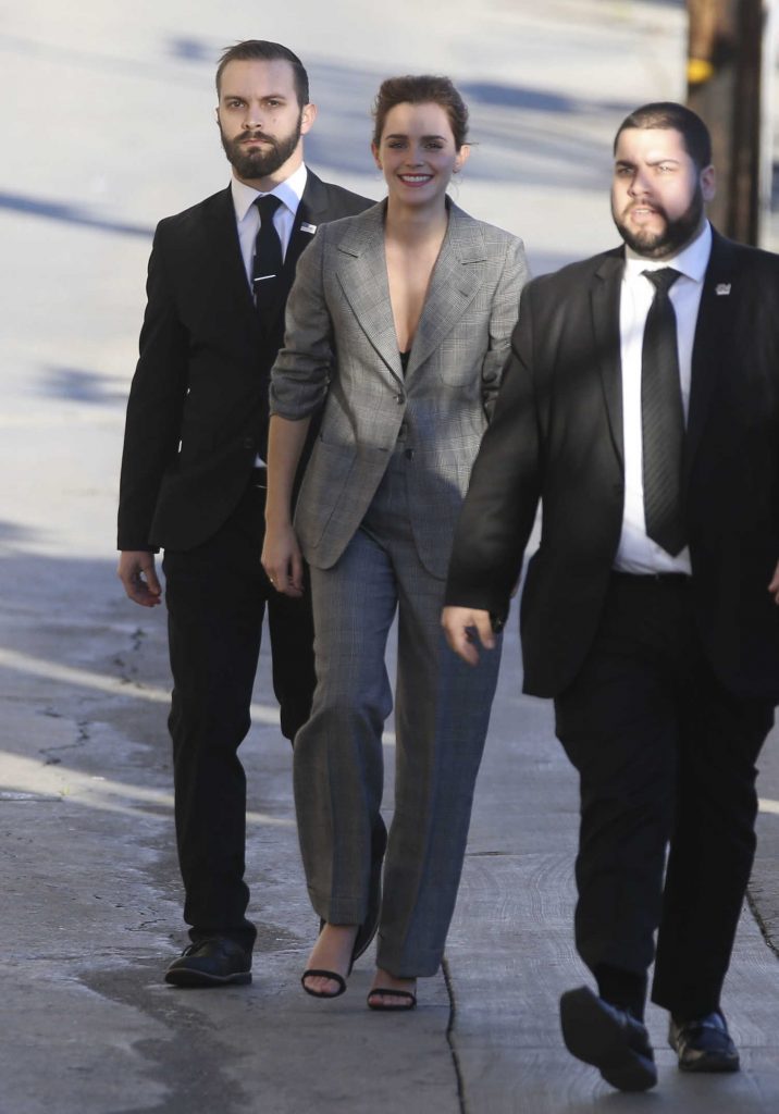 Emma Watson Arrives to Jimmy Kimmel Live in Hollywood-1