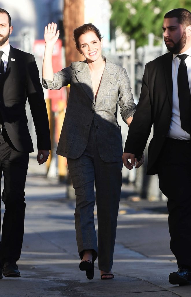 Emma Watson Arrives to Jimmy Kimmel Live in Hollywood-3