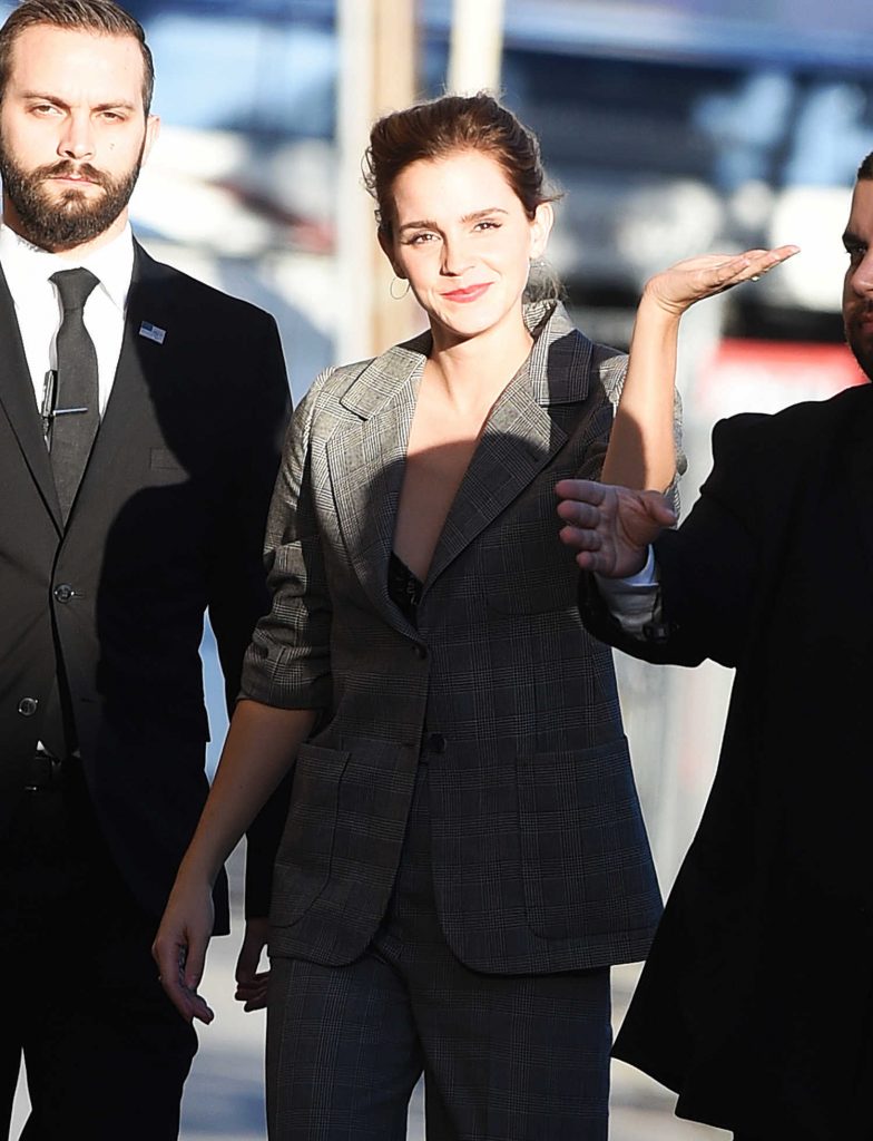 Emma Watson Arrives to Jimmy Kimmel Live in Hollywood-4