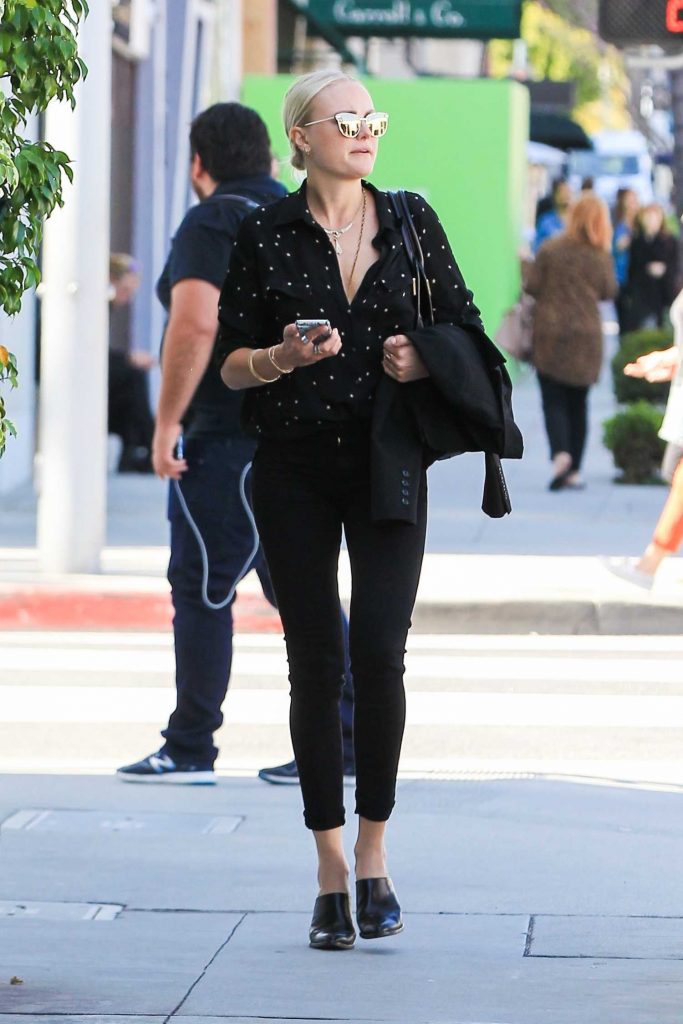 Malin Akerman Goes Shopping in Beverly Hills-1