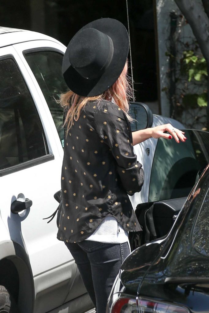 Amber Heard Was Spotted Out in West Hollywood-5