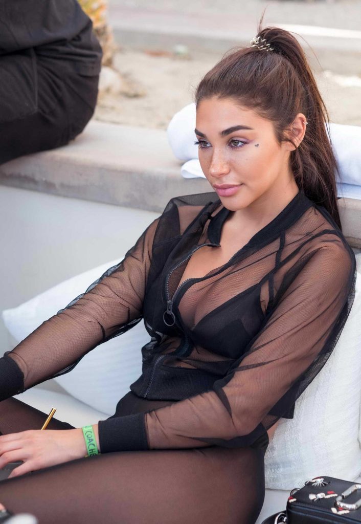 Chantel Jeffries Attends the REVOLVE Desert House During the Coachella Valley Music and Arts Festival in Palm Springs-3