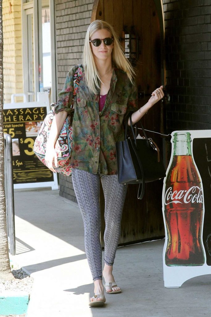 Heather Morris Arrives at Dancing With the Stars's Rehearsal in Los Angeles-1