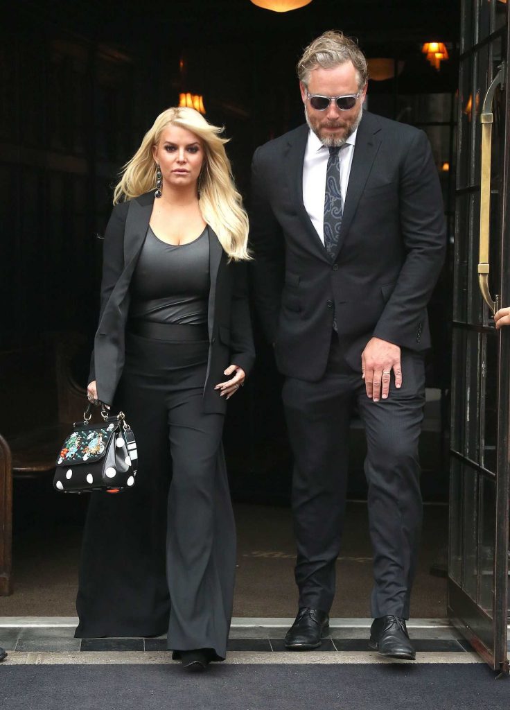 Jessica Simpson Was Seen Out in New York-4