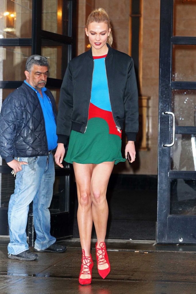 Karlie Kloss Arrives at Good Morning America in New York City-1