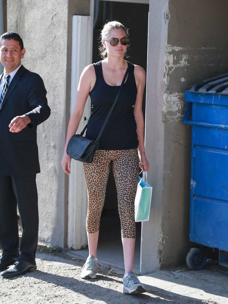 Kate Upton Out Shopping in West Hollywood-1