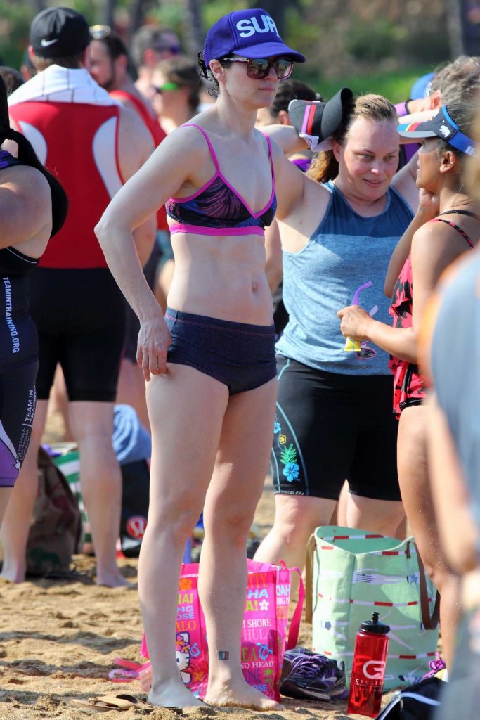 Lisa Kennedy Montgomery in Bikini at the Beach in Hawaii-3