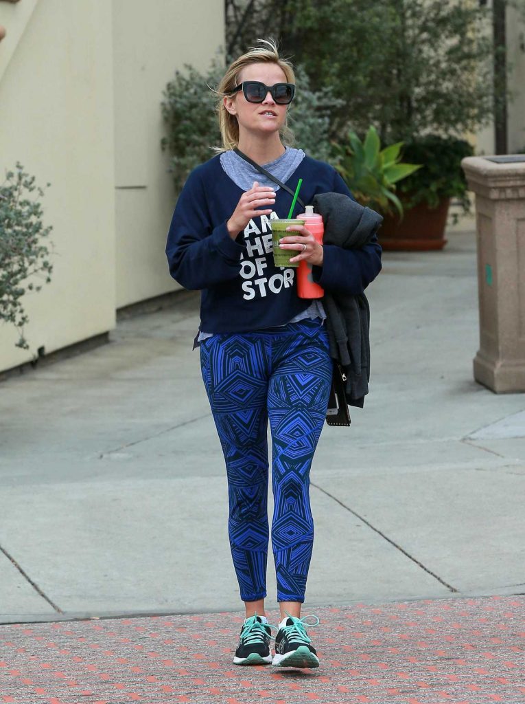 Reese Witherspoon Leaves Burn 60 in Brentwood-1