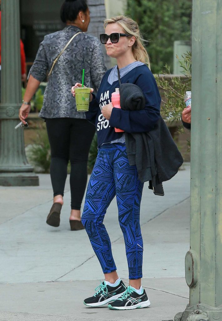 Reese Witherspoon Leaves Burn 60 in Brentwood-2