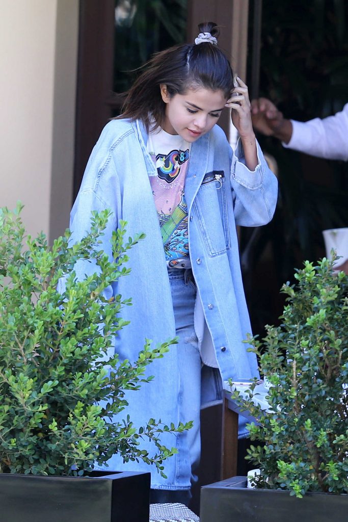 Selena Gomez Leaves Montage Hotel in Beverly Hills-3