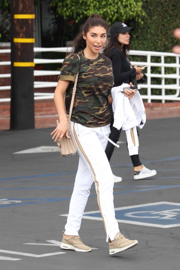 Chantel Jeffries Leaves a Fred Segal on Melrose-3