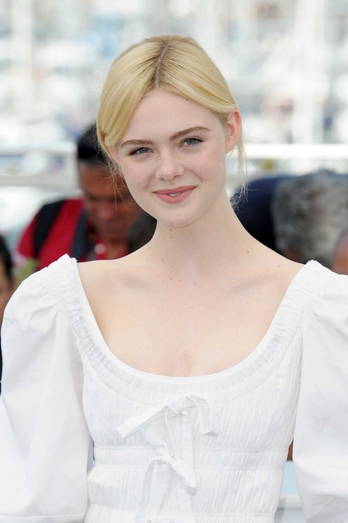 Elle Fanning at The Beguiled Photocall During the 70th Annual Cannes Film Festival in France-5
