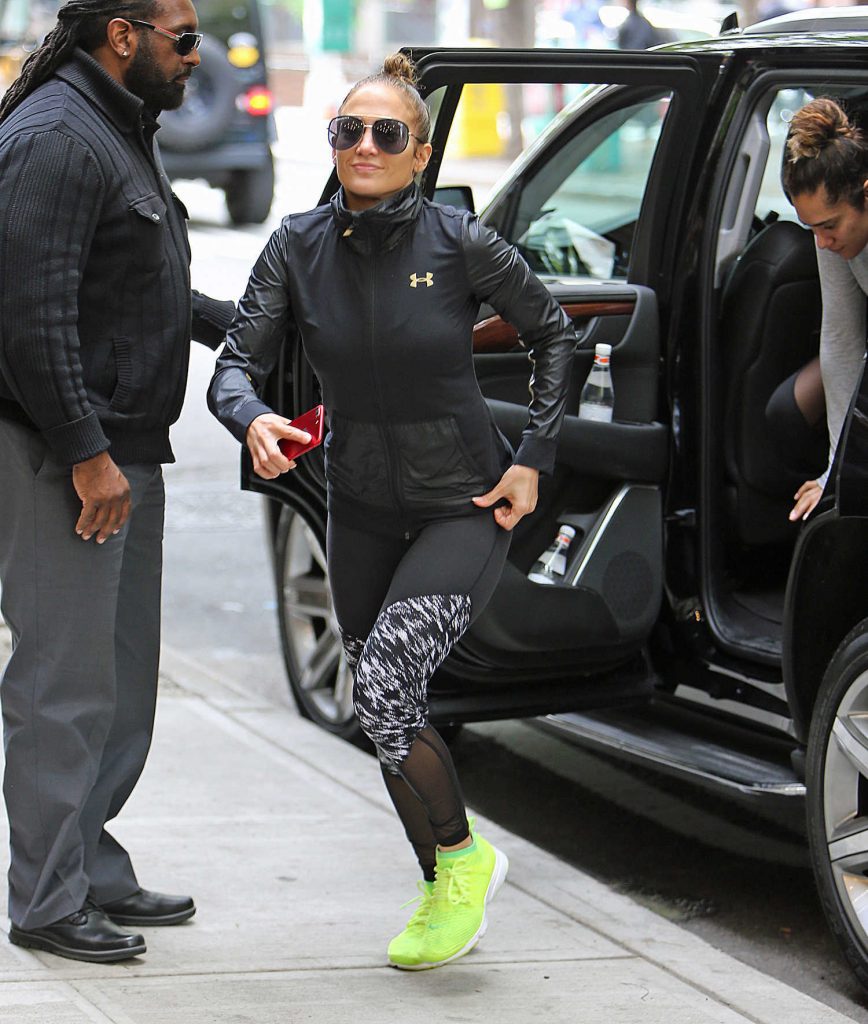 Jennifer Lopez Heads to the Gym in New York-2