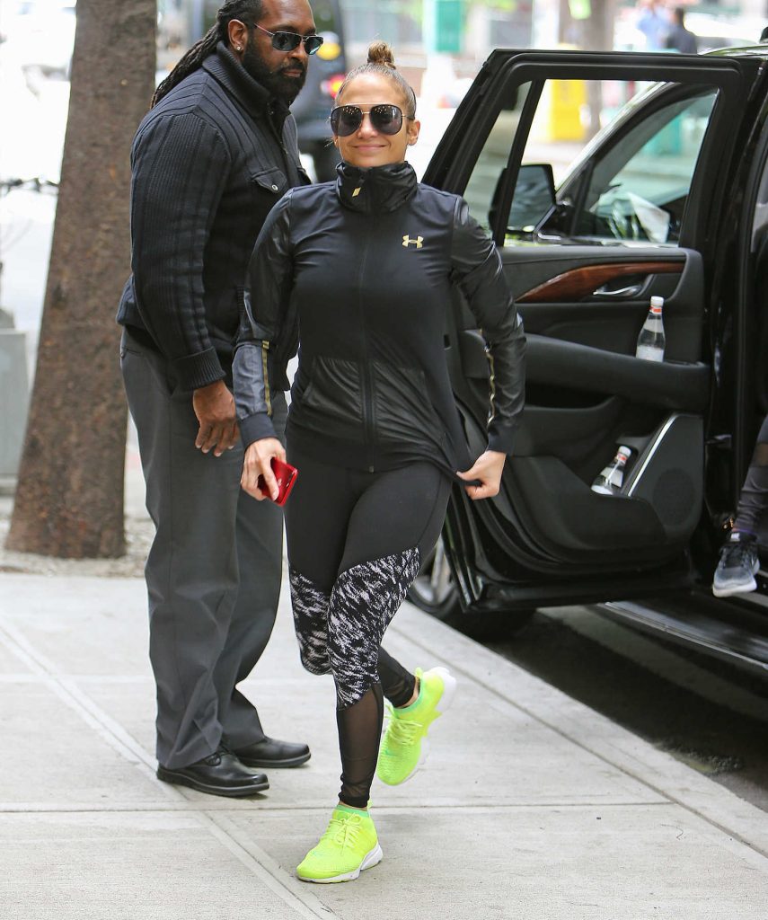 Jennifer Lopez Heads to the Gym in New York-3
