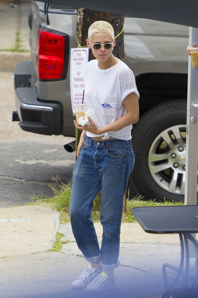 Kristen Stewart Was Spotted Out in New Orleans-2