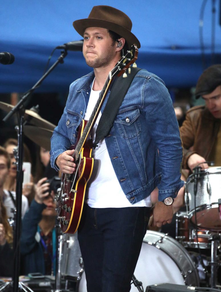 Niall Horan Performs on Today Show in New York City-5