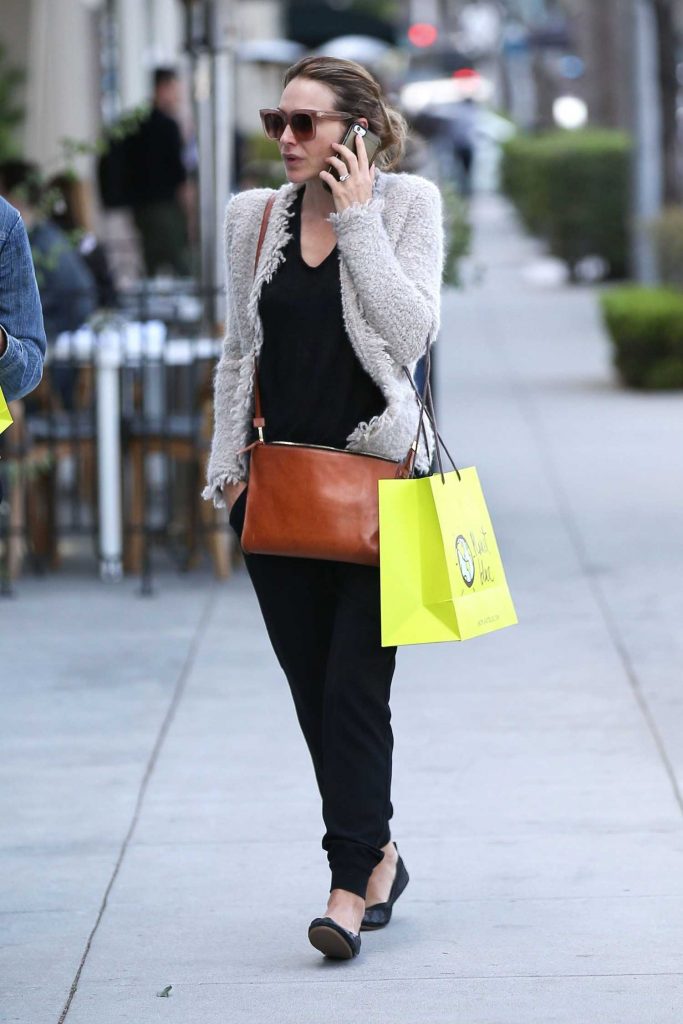Claire Forlani Was Seen Out in Beverly Hills-2