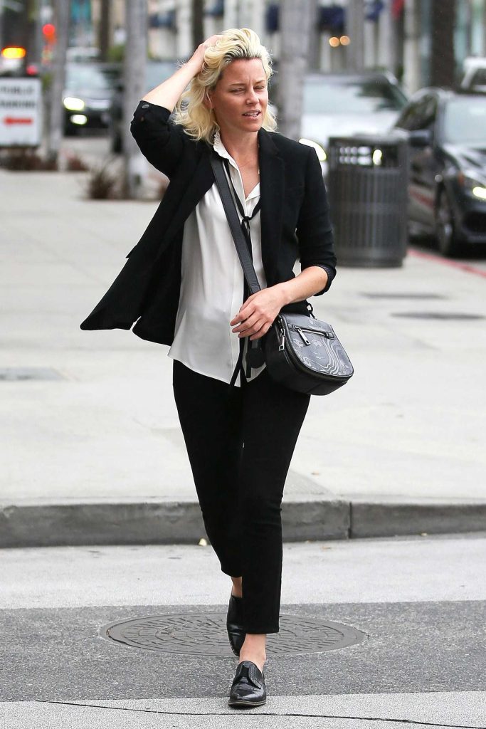 Elizabeth Banks Goes Shopping in Beverly Hills-2