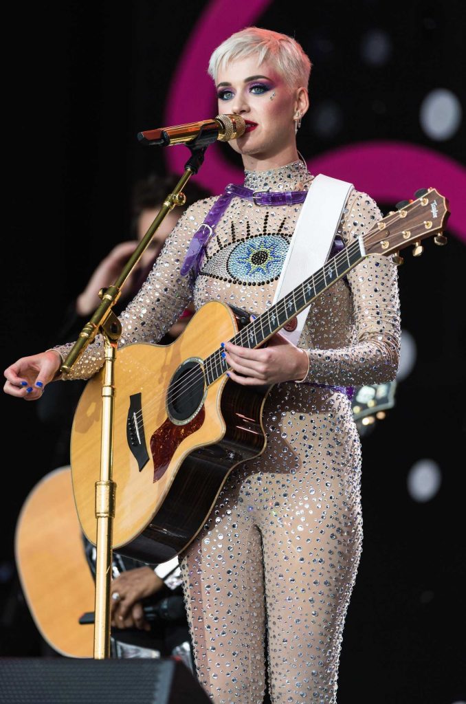 Katy Perry Performs at Glastonbury Music Festival at Worthy Farm in Mendip-1