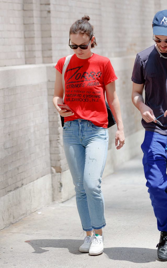 Olivia Wilde Was Seen Out in New York With Tom Sturridge-2