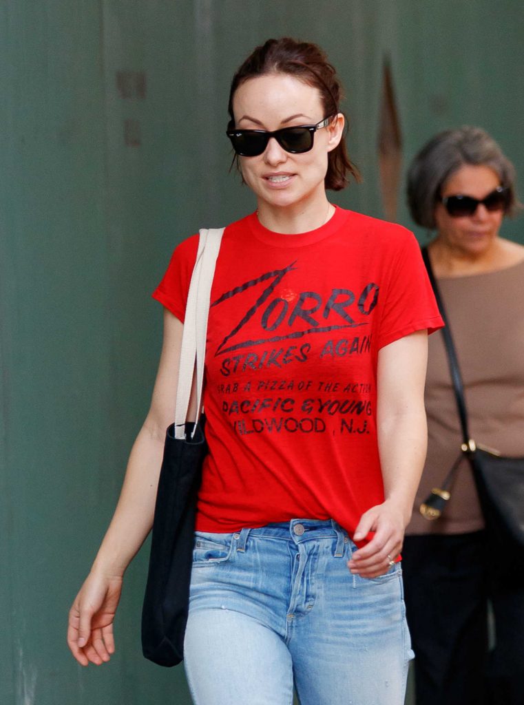 Olivia Wilde Was Seen Out in New York With Tom Sturridge-3
