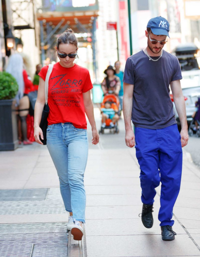 Olivia Wilde Was Seen Out in New York With Tom Sturridge-4