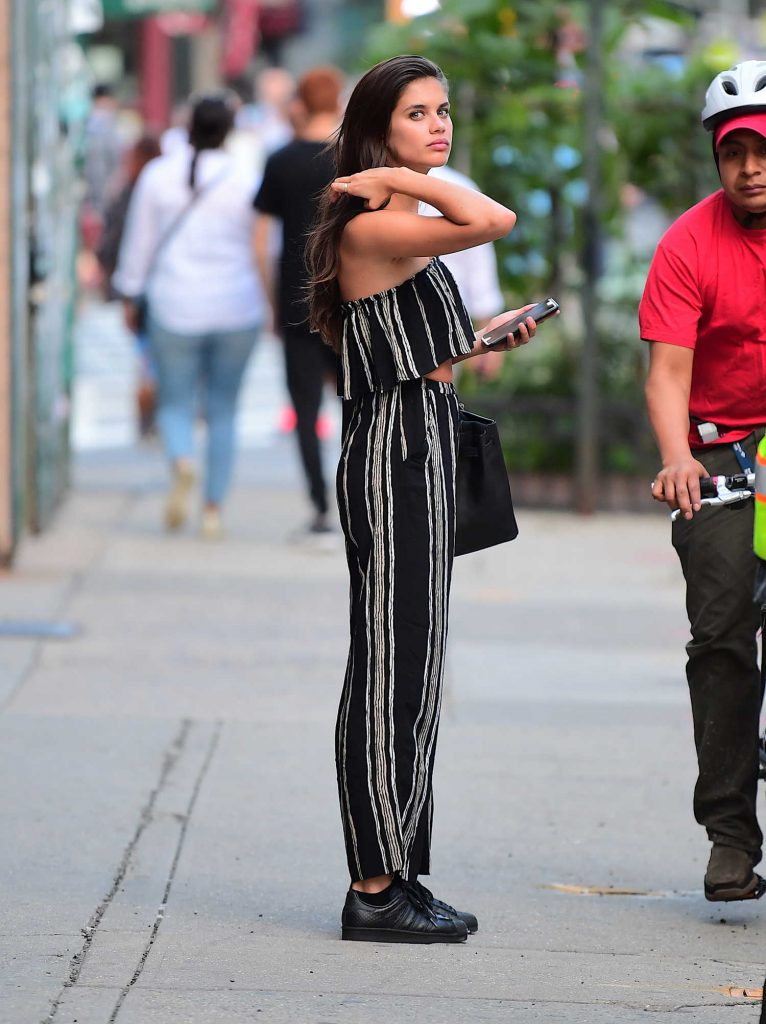 Sara Sampaio Was Seen Out in New York City-2