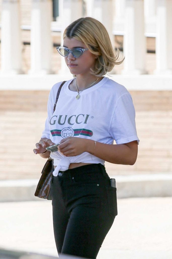 Sofia Richie Was Seen Out in Beverly Hills, California-4