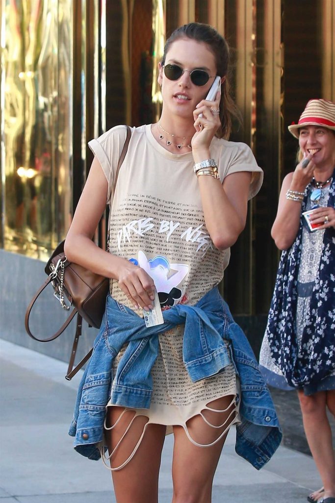 Alessandra Ambrosio Was Seen on Rodeo Drive in Beverly Hills-4