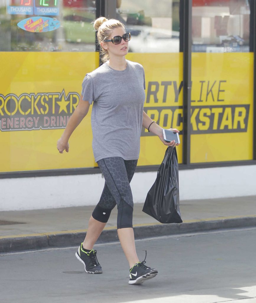 Ashley Greene Was Seen at the Gas Station in West Hollywood-3