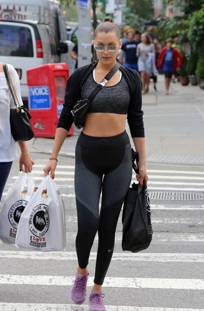 Bella Hadid Goes Shopping in NYC-4