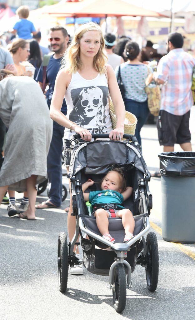 Candice King Was Seen at the Farmers Market in Los Angeles-2