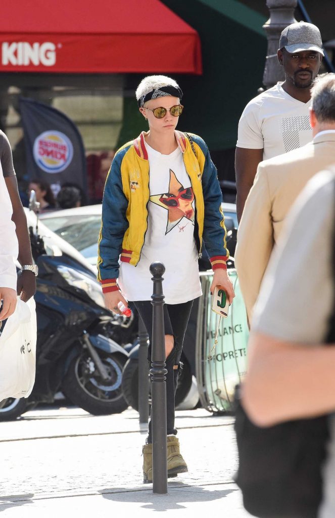 Cara Delevingne Leaves Her Paris Hotel and Heads to London-1