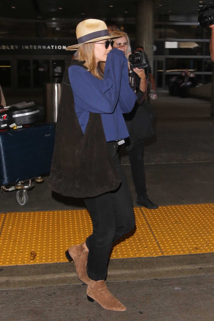 Elizabeth Olsen Was Spotted at LAX Airport in LA-1