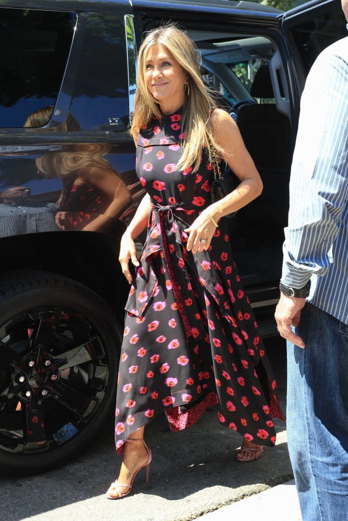 Jennifer Aniston Attends Jason Bateman's Hollywood Star Ceremony in Hollywood-1