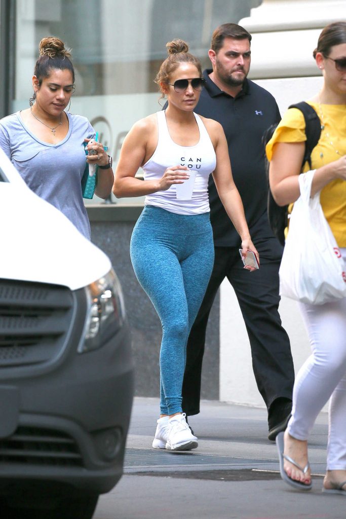 Jennifer Lopez Was Seen After Her Morning Workout in Los Angeles-1