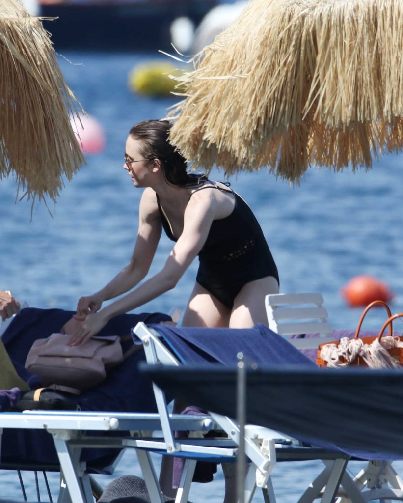 Lily Collins Was Spotted at the Beach in Ischia-1